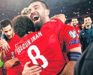 İzlanda karşısında 4-6-0 sürprizi