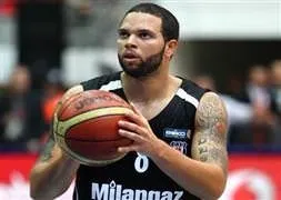 Mehmet Okur ile Deron Williams karşı karşıya
