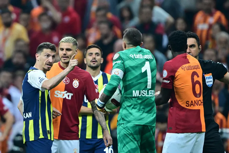 Galatasaray şampiyonluk maçına çıkıyor! Okan Buruk'tan yıldız isme kesik - 3