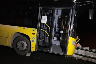 Sarıyer’de İETT otobüsü bariyere çarptı
