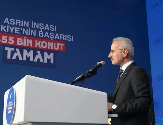 Bakan Uraloğlu Hatay’da konuştu: Kaybın karşısında umudu ortaya koyuyoruz