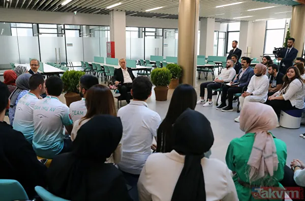 Başkan Recep Tayyip Erdoğan gençlerle buluştu! Kütüphane açılışı sonrası samimi sohbet - 3