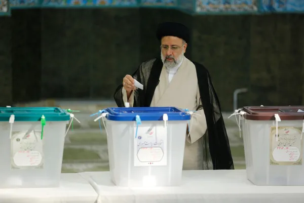 son-dakika-ibrahim-reisi-kimdir-iranda-resmi-olmayan-sonuclara-gore-ibrahim-reisi-8-cumhurbaskani-secildi-1624084617351.jpg SON DAKİKA: İbrahim Reisi kimdir? İran'da resmi olmayan sonuçlara göre İbrahim Reisi 8. Cumhurbaşkanı seçildi-5