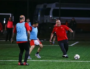 Bakanlar yeşil sahaya indi