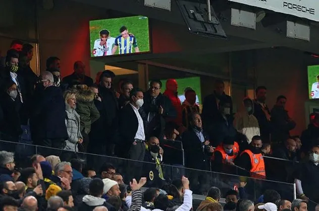 Fenerbahçe'de Ali Koç yönetimine protesto hazırlığı! Tribünler Yeni Malatyaspor maçını bekliyor