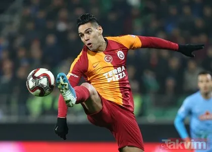 Falcao için Galatasaray’a ilk teklif geldi! Yıldız isim ayrılıyor mu?