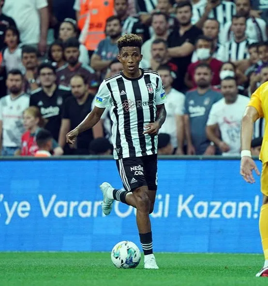 besiktas-ile-galatasaray-transferde-karsi-karsiya-yeni-rota-gonzalez-1660314833970.jpg Beşiktaş ile Galatasaray transferde karşı karşıya! Yeni rota Gonzalez-2