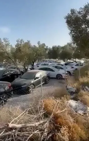 Sıfır araçta 'stokçuluk' iddiası! Sosyal medyada dolaşan görüntü kafaları karıştırdı