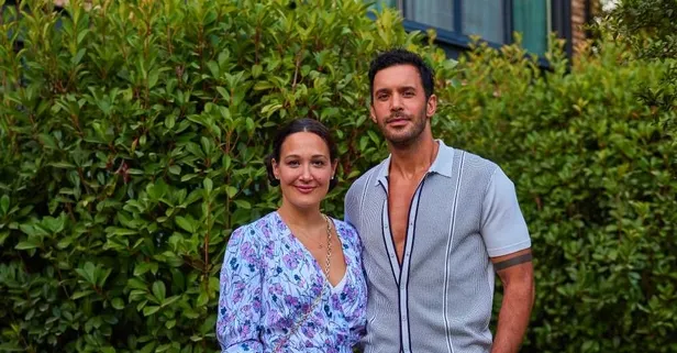 “Elimizi öptü çok değerli” Barış Arduç ve Gupse Özay kızlarını geleneklere bağlı yetiştiriyor: Jan Asya artık büyüdü!