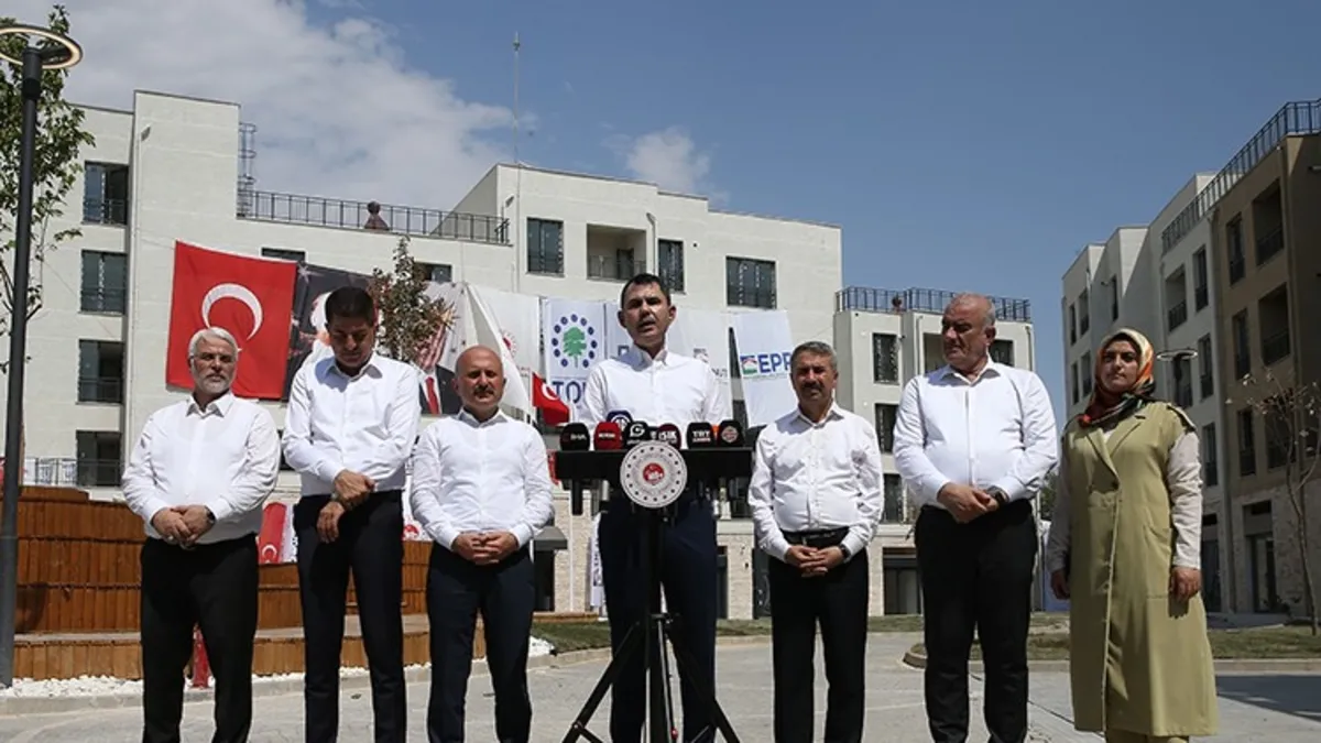 Bakan Kurum: Deprem bölgesinin her karışında devlet çalışmış, millet kazanmıştır