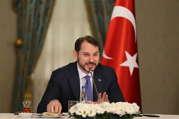Berat Albayrak'tan akademisyen ve ekonomistlerle kritik toplantı-2