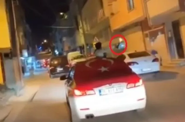 Bursa'da asker konvoyunda silahlarla dehşet saçtılar