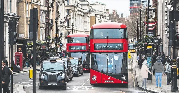 Ünlü assolist ile sosyetik işadamının aşkı magazin kulislerini karıştırdı!