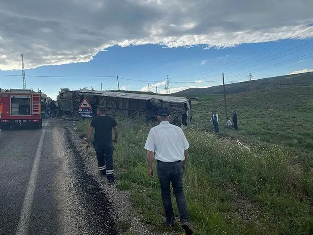Son dakika: Çankırı'da can pazarı! İşçileri taşıyan otobüs devrilince 3'ü ağır 30 kişi yaralandı-7