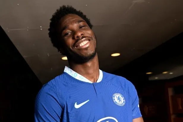 ilk-takvimcomtr-duyurmustu-galatasaray-okan-burukun-israrla-istedigi-fofana-icin-harekete-geciyor-1674674359432.jpeg İlk takvim.com.tr duyurmuştu! Galatasaray, Okan Buruk'un ısrarla istediği Fofana için harekete geçiyor-13