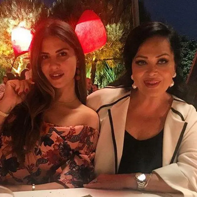 Başka Bir Gün'ün Haluk'u Avni Yalçın bakın hangi ünlü oyuncunun babası çıktı! Meğer Uzak Şehir'in yıldızının... - 13