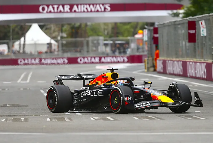 Azerbaycan GP’de kazanan Max Verstappen!