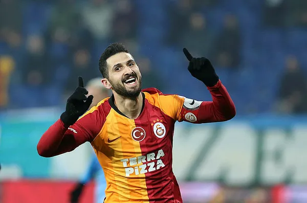 1605099793732.jpg Galatasaray'a imza müjdesi! Emre Akbaba takımda kalıyor-2