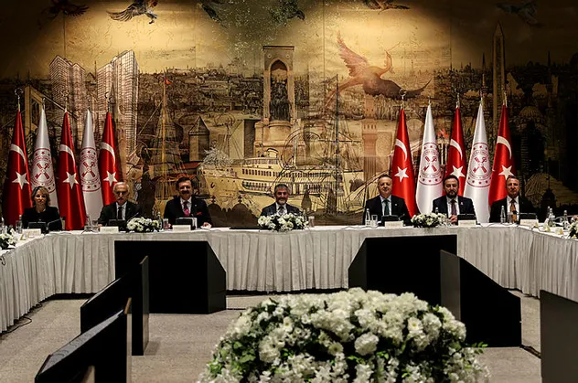 İş dünyasına güven mesajı! Bakan Nureddin Nebati iş dünyası temsilcilerine yeni ekonomi modelini anlattı