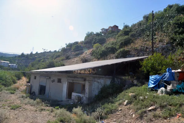 ayda-10-bin-tl-tasarruf-sagliyor-mersin-mezitli-bozon-koyunde-koyluler-gunes-panelleri-kurdu-1629705477620.jpg Ayda 10 bin TL tasarruf sağlıyor! Mersin Mezitli Bozon köyünde köylüler güneş panelleri kurdu-4