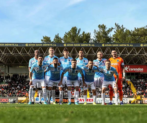 ozel-haber-i-firtina-avrupanin-zirvesinde-trabzonspor-psg-ve-real-madrid-gibi-devleri-geride-birakti-1645448556452.jpg Özel Haber I Fırtına Avrupa'nın zirvesinde! Trabzonspor, PSG ve Real Madrid gibi devleri geride bıraktı-2