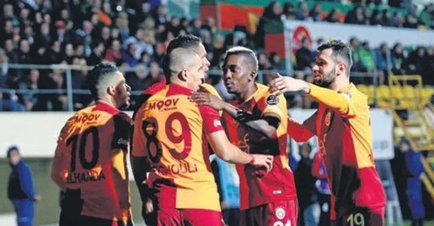 Galatasaray kalan 8 haftada şampiyonluk hesapları yapıyor