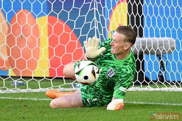 EURO 2024’te hile skandalı! Dünya İngiltere kalecisi Jordon Pickford’un o fotoğrafını konuşuyor: İsviçre zaferinde gizli silah - 2