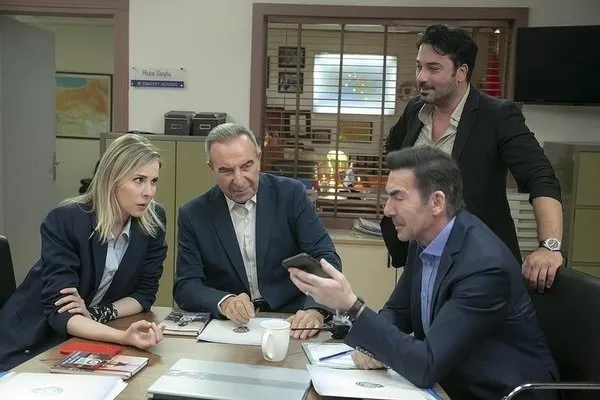 arka-sokaklardan-sonra-kurtlar-vadisini-hatirlatacak-diziyle-donuyor-yeni-abdulhey-o-olacak-1678888591051.jpg Ve beklenen nihayet oldu! Arka Sokaklar'dan sonra Kurtlar Vadisi'ni hatırlatacak diziyle dönüyor!-5