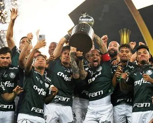 Copa Libertadores Melo’nun ellerinde yükseldi