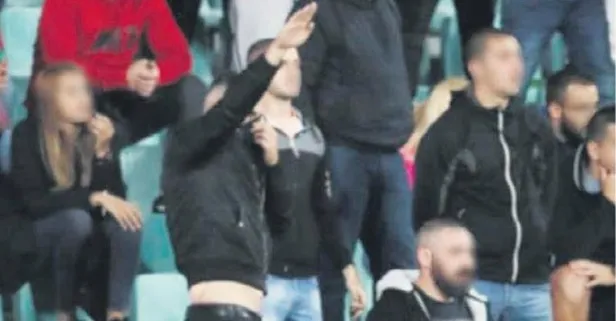 Liseler arası futbol turnuvasında “Nazi” selamı ortalığı karıştı!