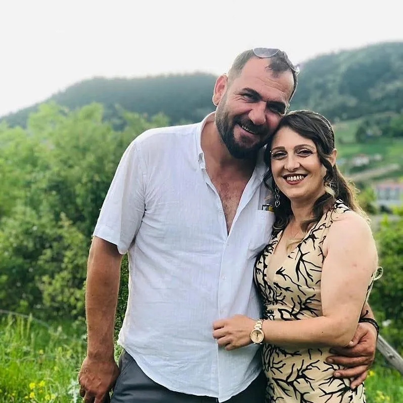 Uçuruma yuvarlanan kamyondaki çift hayatını kaybetti