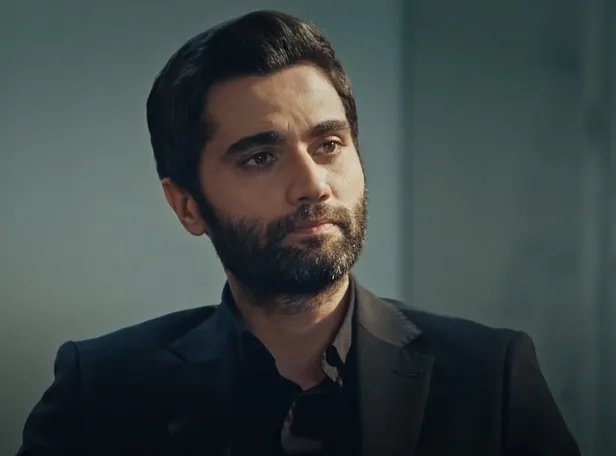 bu-geri-donus-cok-konusulur-edho-190-bolum-fragmani-dizlerinin-bagi-cozuldu-akli-havsalasi-almiyor-1618035447859.jpg Bu geri dönüş çok konuşulur! EDHO 190. bölüm fragmanı: Dizlerinin bağı çözüldü aklı havsalası almıyor!-8