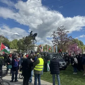 İsviçre’de binlerce kişi Filistin’e destek için yürüdü!