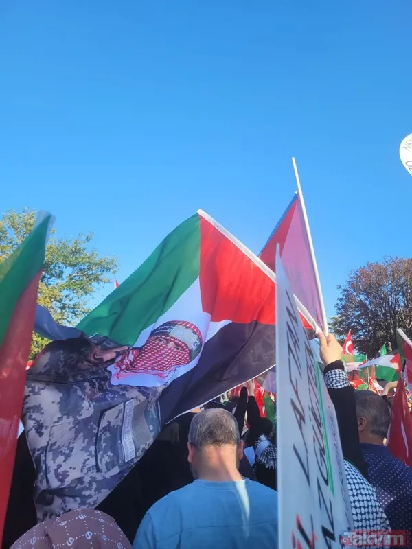 Takvim.com.tr, Ayasofya'da! Binlerce kişi Filistin için meydanlara akın etti | İşte o anlar... - 24