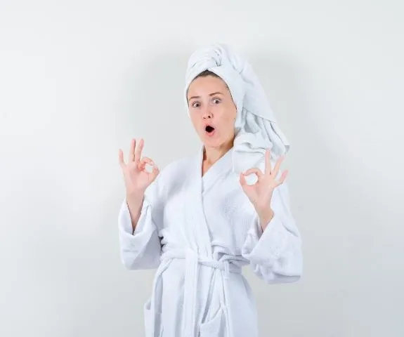 kizariklik-morluk-leke-kararma-yok-olacak-banyoda-tek-malzemeyle-cildinizi-beyazlatin-1721048900509.jpg Banyoda tek malzemeyle cildinizi beyazlatın: Kızarıklık, morluk, leke, kararma yok olacak!-3