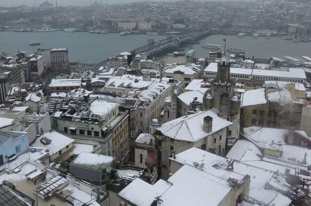 İstanbul'da okullar tatil edildi