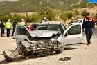 Adıyaman'da feci kaza! Otomobiller kafa kafaya çarpıştı: Ölü ve yaralı var