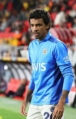 Fenerbahçe'ye Luiz Gustavo'dan müjde! Brezilya ekibi devreye girdi