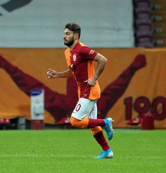 Fatih Terim 5 dakikalık uzatmaya isyan etti! "Bırakın da oynayalım"-4