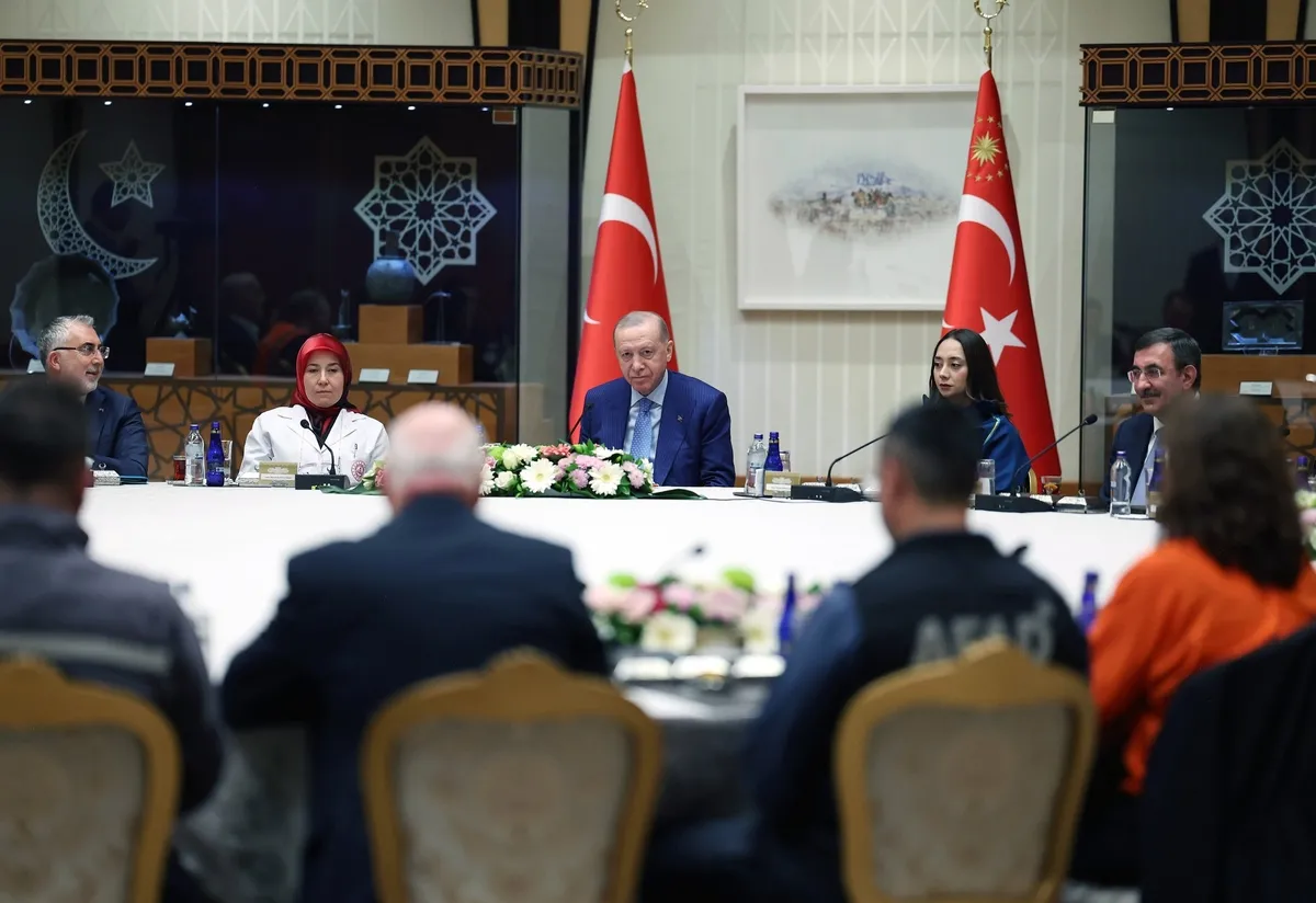 Külliye’de 1 Mayıs buluşması! Başkan Erdoğan: "İşçilerimizin hakkının yenilmesine asla müsaade etmeyiz"-6