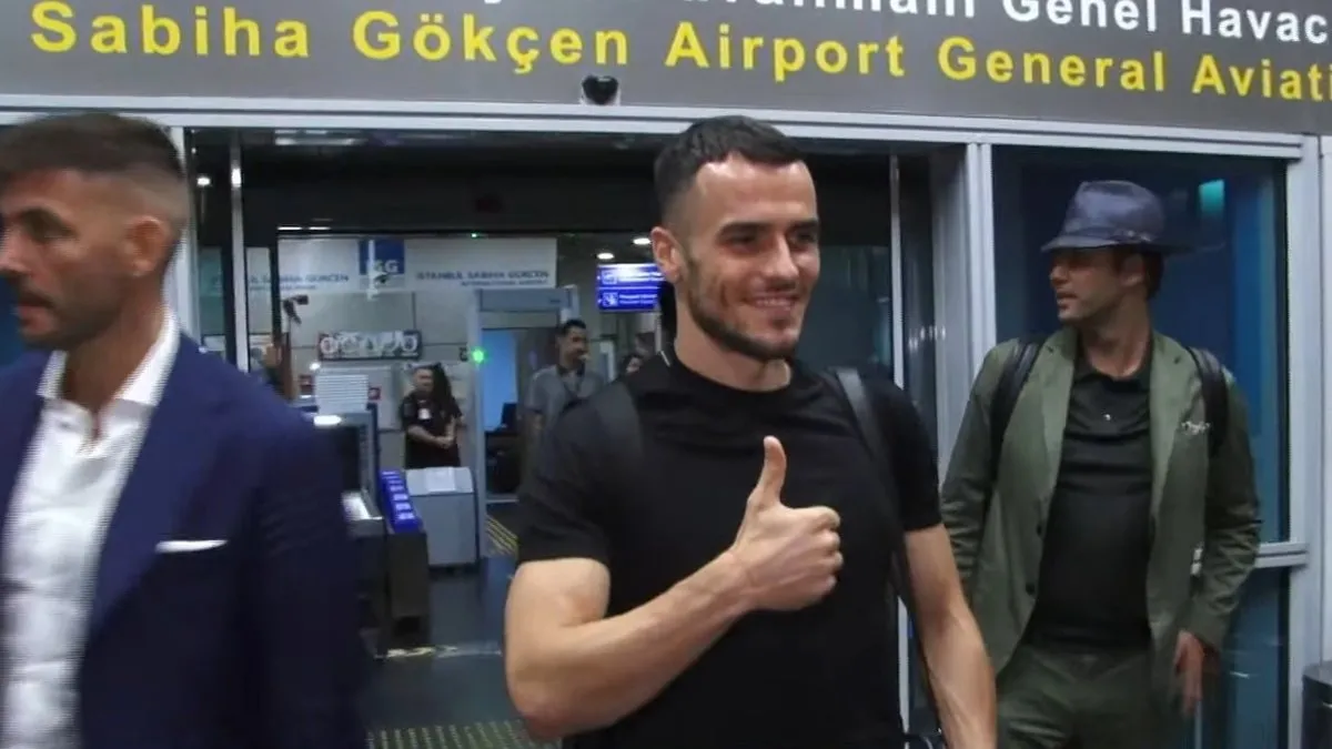 Filip Kostic İstanbul'da!