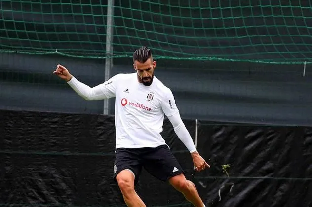 Transferi yattı idmana çıktı!