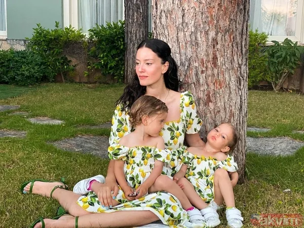 EDHO’nun Bahar’ı Pelin Akil ikiz kızlarıyla bir örnek giyindi! Pembe mayosuyla plaj pozlarını paylaştı gören dönüp bir daha baktı - 15