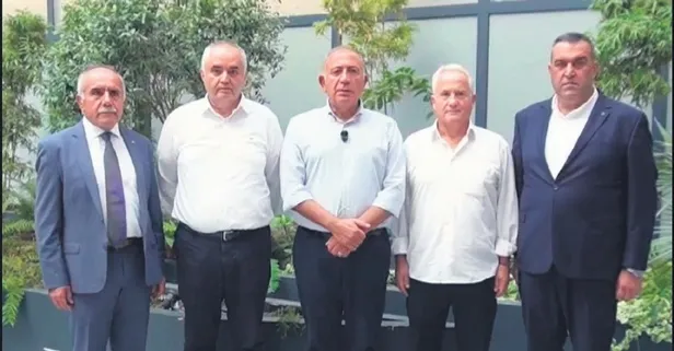 CHP’de İstanbul krizi büyüyor: Gürsel Tekin pazartesi il binasına gidiyor