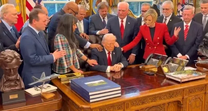 Oval Ofis'te Evanjelik ayini: Trump için göksel bilgelik istediler-4