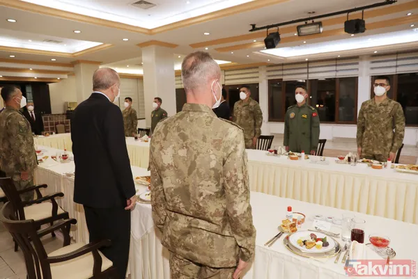 Başkan Erdoğan, Barutsan Roket ve Patlayıcı Fabrikası'nda yerli ve milli silah ve mühimmatları inceledi! - 15