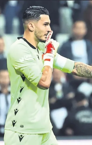 Trabzonspor yönetiminden Uğurcan Çakır’ın Fenerbahçe ve Galatasaray’la anılmasına sert tepki