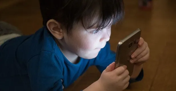 Aile ve Sosyal Hizmetler Bakanlığı'ndan 'Çocukları dijital tehlikelerden koruma rehberi'