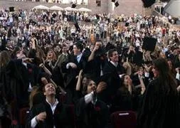 Üniversitelere kayıtlar yarın başlıyor