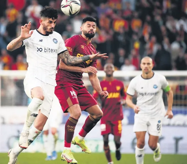 hollandali-yildiz-babelle-yollari-ayirmaya-hazirlanan-galatasaray-yerine-emil-ceideyi-istiyor-1640557273602.jpeg Hollandalı yıldız Babel'le yolları ayırmaya hazırlanan Galatasaray yerine Emil Ceide'yi istiyor!-8